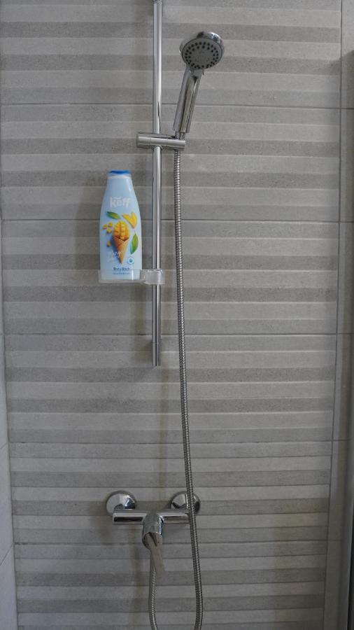 Luxury 1Br Studio Near Hanul Drumetului Boekarest Buitenkant foto